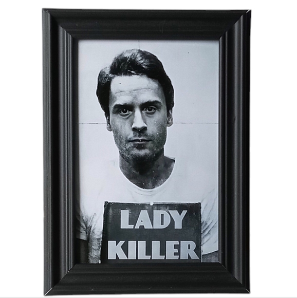 Serial killer Ted Bundy lady killer art creepy scary horror crime framed print - Picture 3 of 3